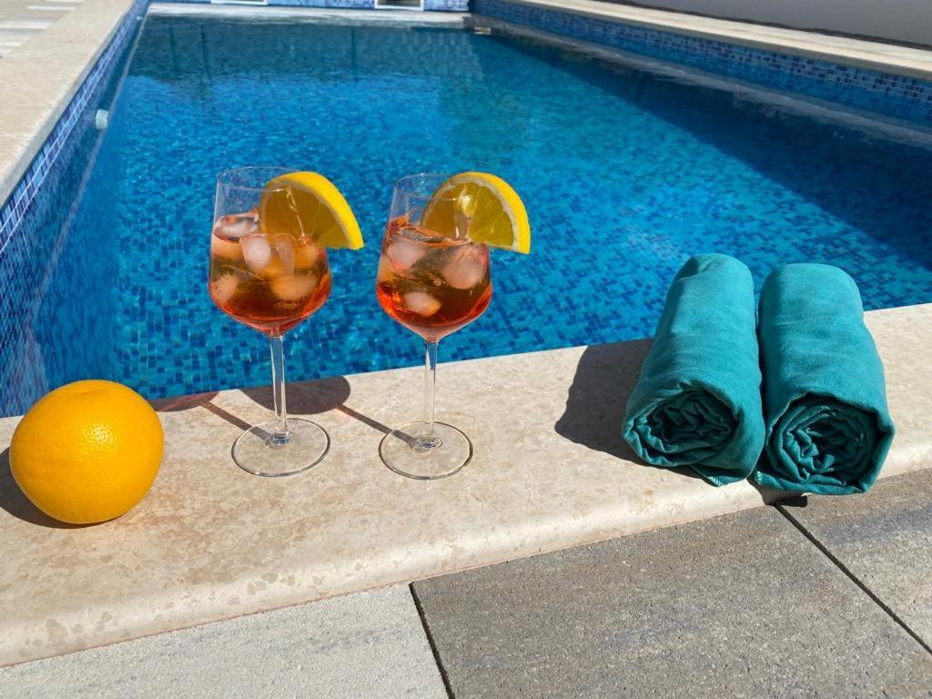 Apartment Agnes With 63 M2 Rooftop Terrace, Grill And Pool Okrug Gornji Bagian luar foto