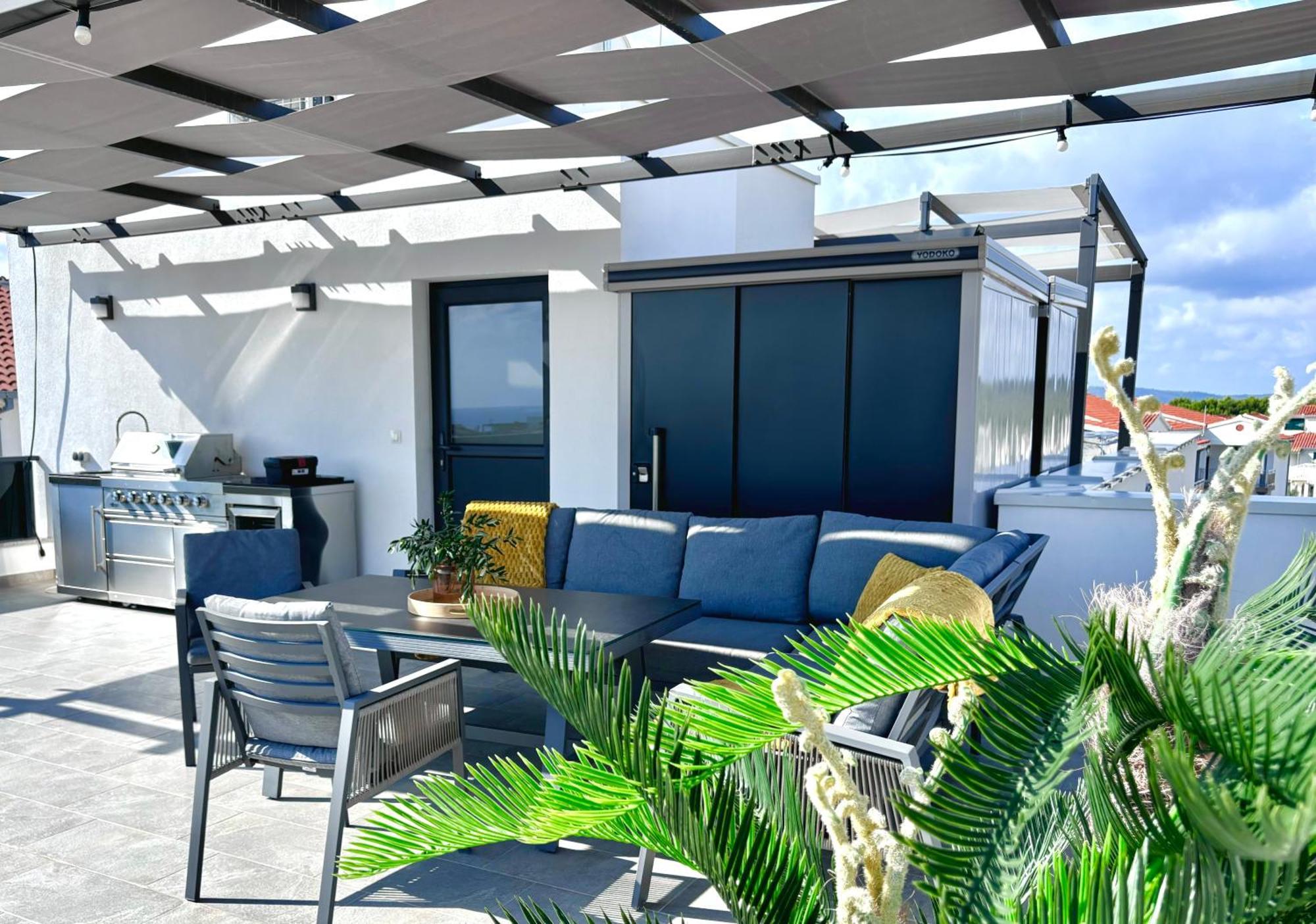 Apartment Agnes With 63 M2 Rooftop Terrace, Grill And Pool Okrug Gornji Bagian luar foto